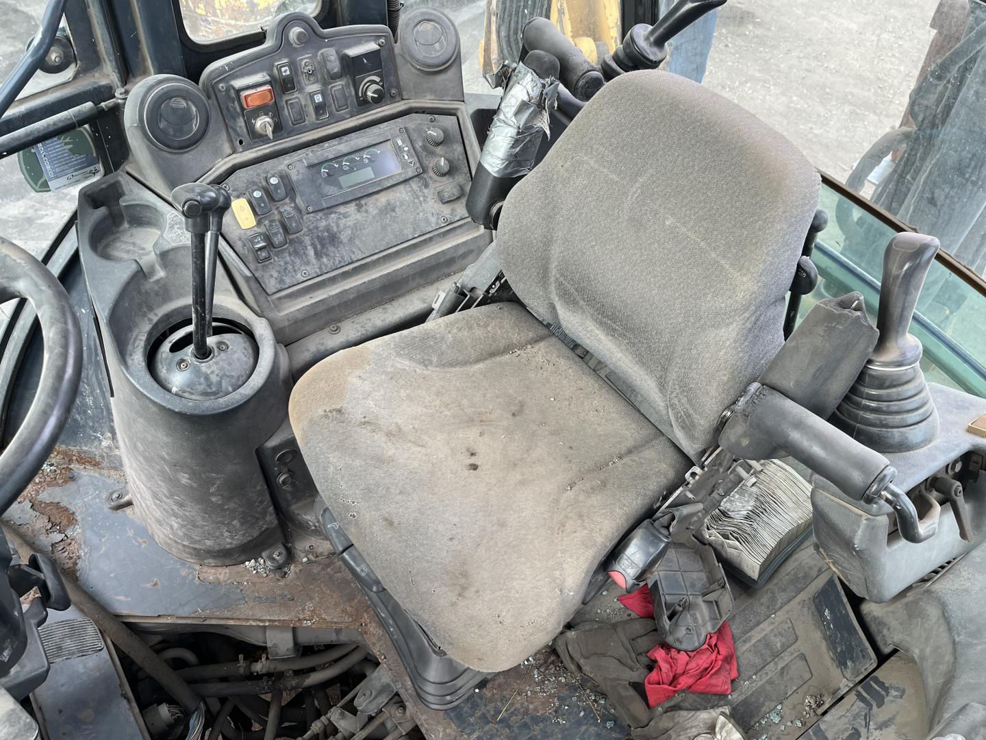 ./imagenes/INVOICE/2019/17339/RETROEXCAVADORA JOHN DEERE 410J (8).JPG